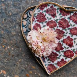 Plateau émaillé Boncoeurs Coeur Rose